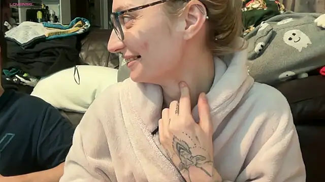 harleyblair's cam snapshot