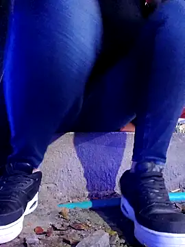 miss_berlyn's cam snapshot