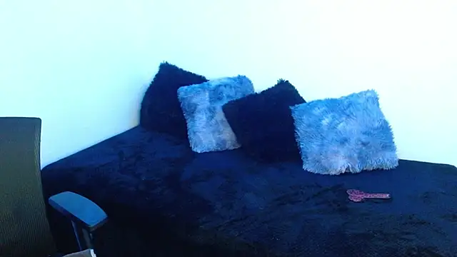 Canela_s1's cam snapshot