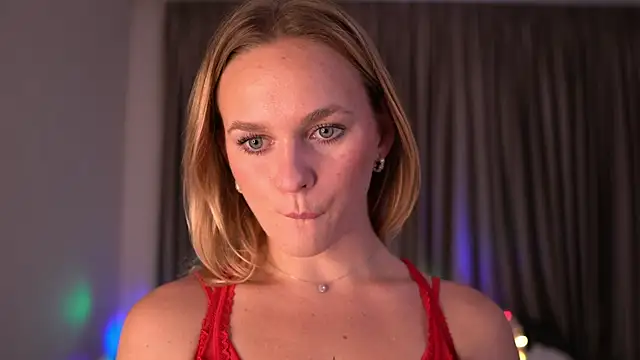 Ellis_Moonlite's cam snapshot