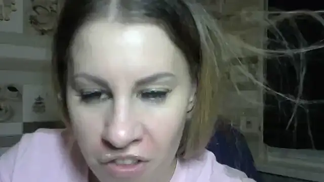 TherestlessKitty live sex cam