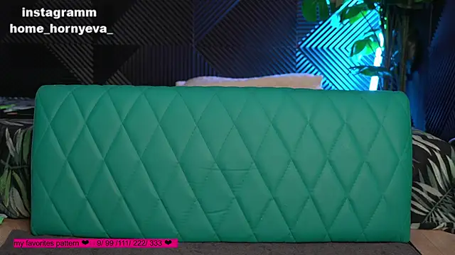 home_horny_eva's cam snapshot