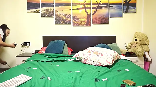 adelline live sex cam