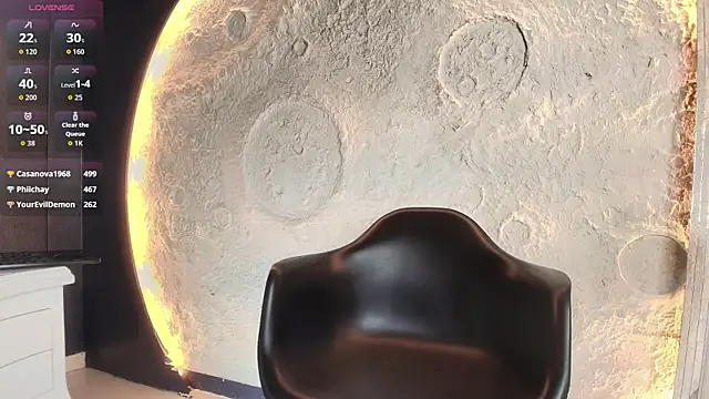 GingerMoon_'s cam snapshot