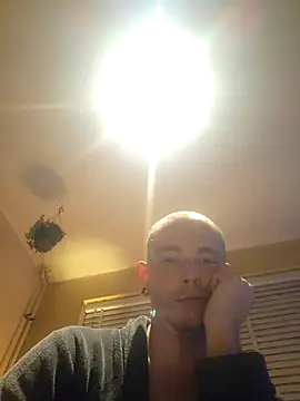 piercingpik live sex cam