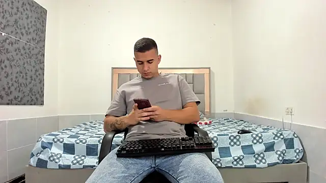 simookeler live sex cam