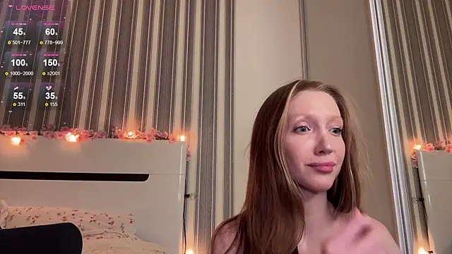 Awwwrora's cam snapshot