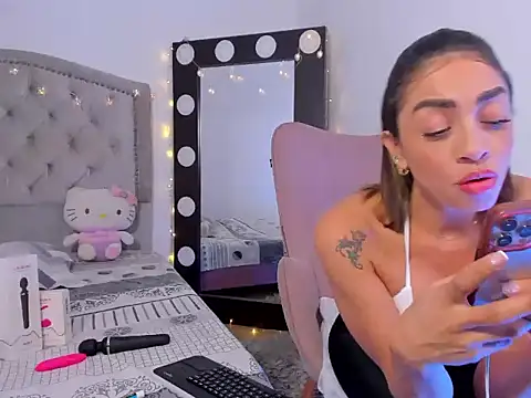 AnaRuiz1_'s cam snapshot