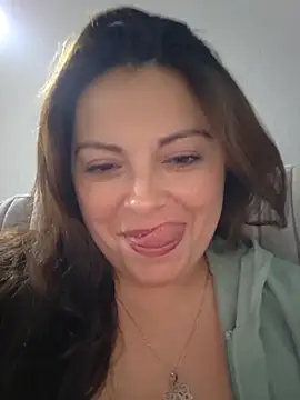 seherlatin's cam snapshot