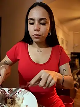 Naatalia live sex cam