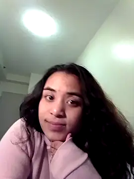 SoakedUpKitty-'s cam snapshot