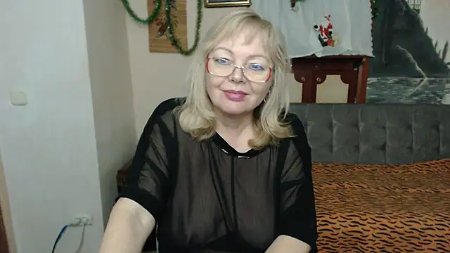 EvelynLoveShy's cam snapshot