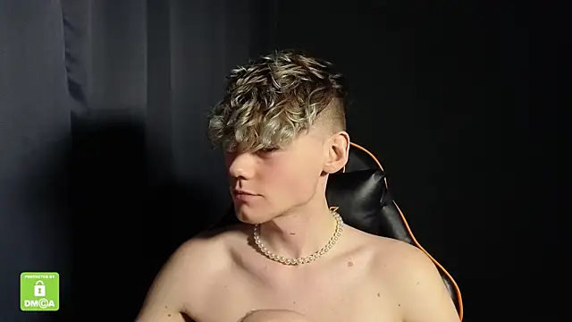 Keytaro live sex cam