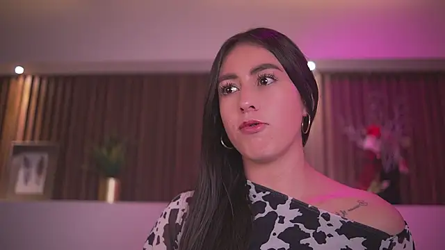 camila_martinez0's cam snapshot