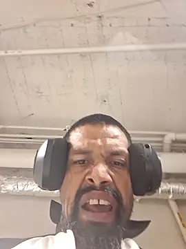 playtyme420691's cam snapshot