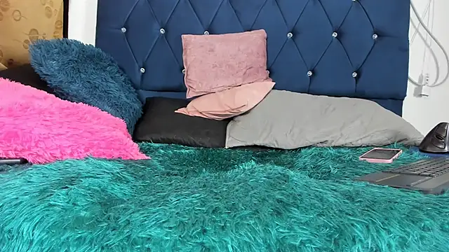 thamara226's cam snapshot