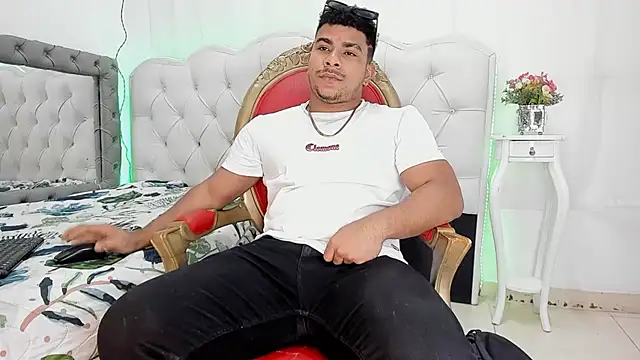 Javier_Hot27_'s cam snapshot