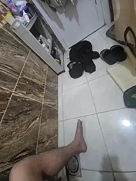 WelloffUpthrow's cam snapshot