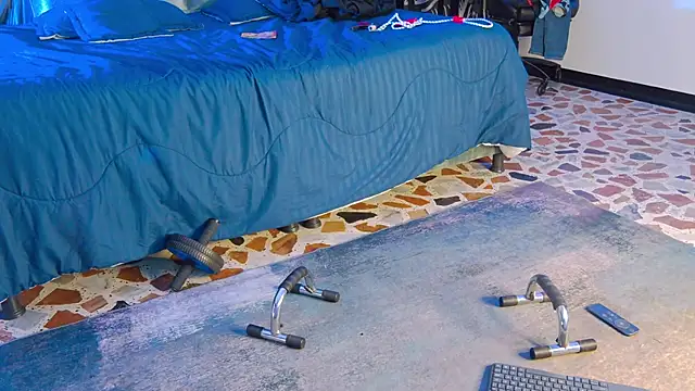 MagnusKnight_'s cam snapshot