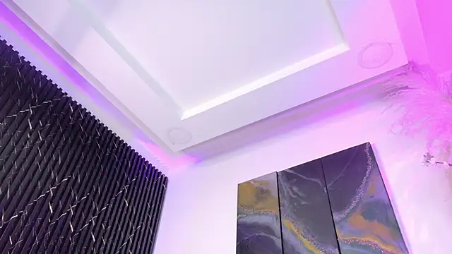 miluv19's cam snapshot