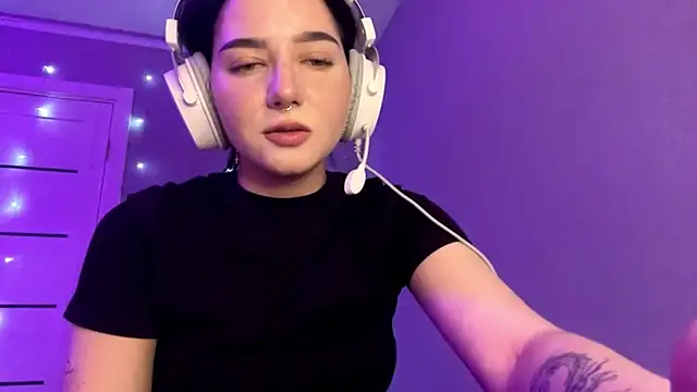 FaviolaHurl's cam snapshot