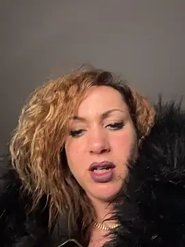 VeuveNoiire's cam snapshot