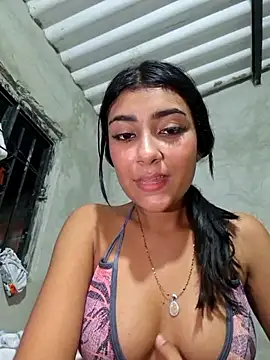 Sweed-virgin-pussy live sex cam