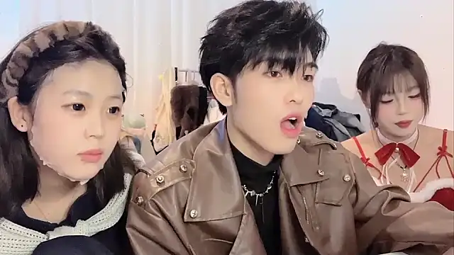 zhouzhou_YC's cam snapshot