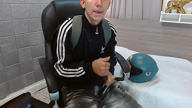 JackSwan18 live sex cam