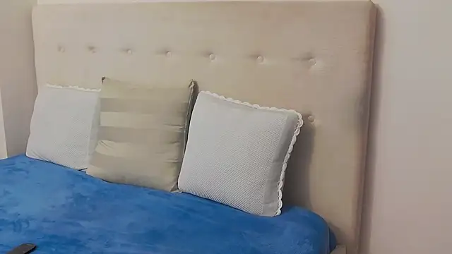 CassieHilton live sex cam