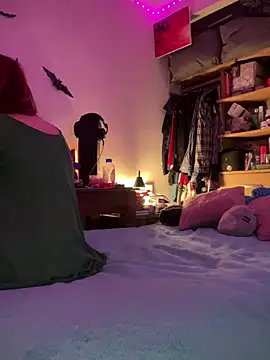 Nina-Chick777 live sex cam