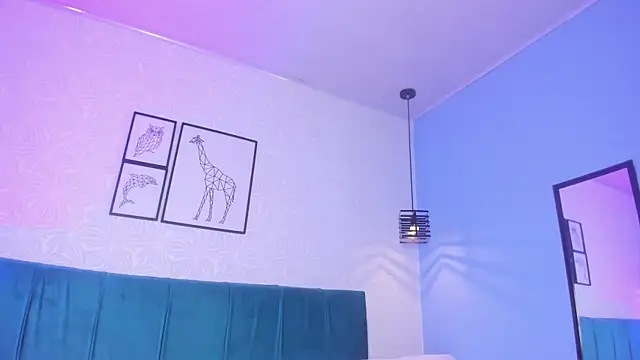 ninna_curly live sex cam