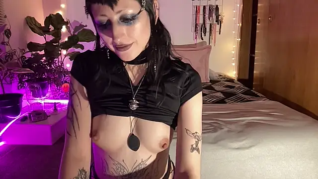 ELENA_UMBRA live sex cam