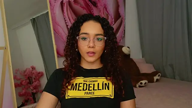 Taylor_Tina live sex cam