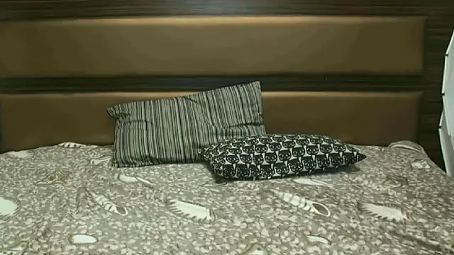 LucyBlondy's cam snapshot