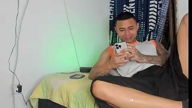 _Logan_Colton_'s cam snapshot