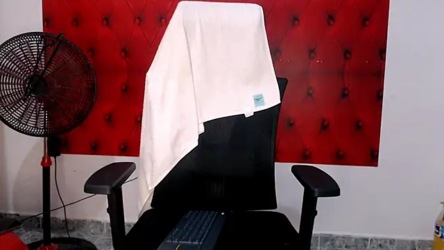 Bryant_Connor's cam snapshot