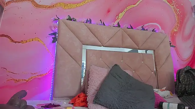 Taylor__cooper's cam snapshot