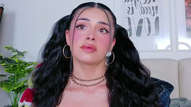 SaritaBratz's cam snapshot