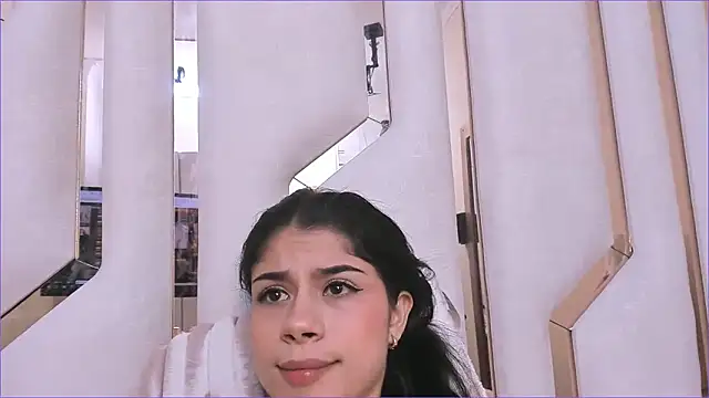 TifanyChill live sex cam