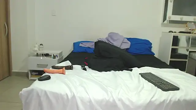 AnnieRoss69 live sex cam