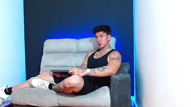 JUSTIN_FULLER1 live sex cam