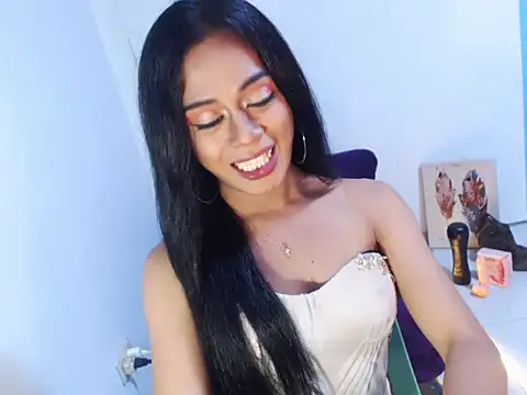 SerenityFoxx live sex cam