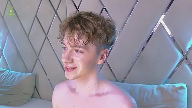 Paul_Holt live sex cam