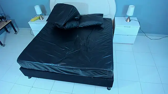 emilytowzen live sex cam