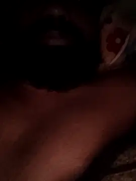 LargishSexiness live sex cam