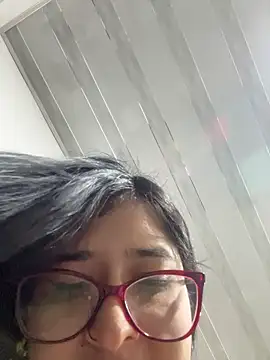 UAlyabaniat live sex cam