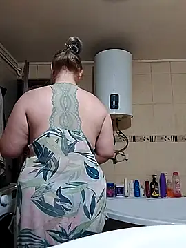 Mommygetnaughty live sex cam