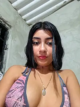 Sweed-virgin-pussy live sex cam