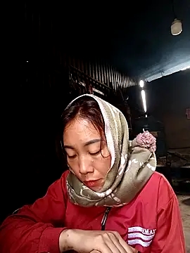 -Chua-90 live sex cam